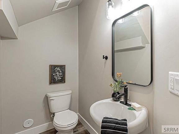 3rd image of 620 N 4th St Unit 2