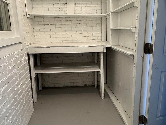 5th image of 4533 Storkland Ave