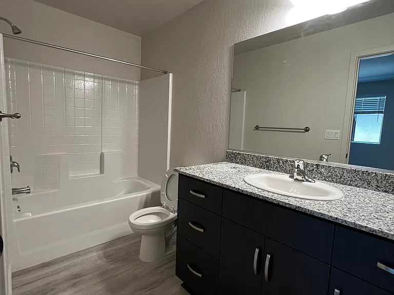 731 Aberdeen St #731 — Photo 9