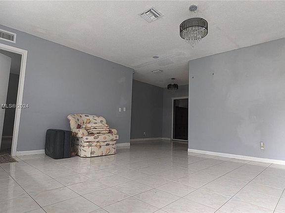 3rd image of 2621 SW Natura Ave