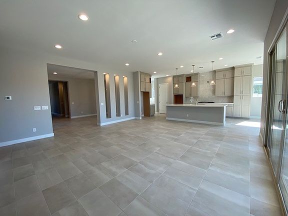 21310 South 227th Way - Lot 315 - Juniper Interior Image 4