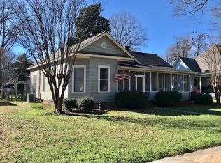 306 Garrison St, Leland, MS 38756