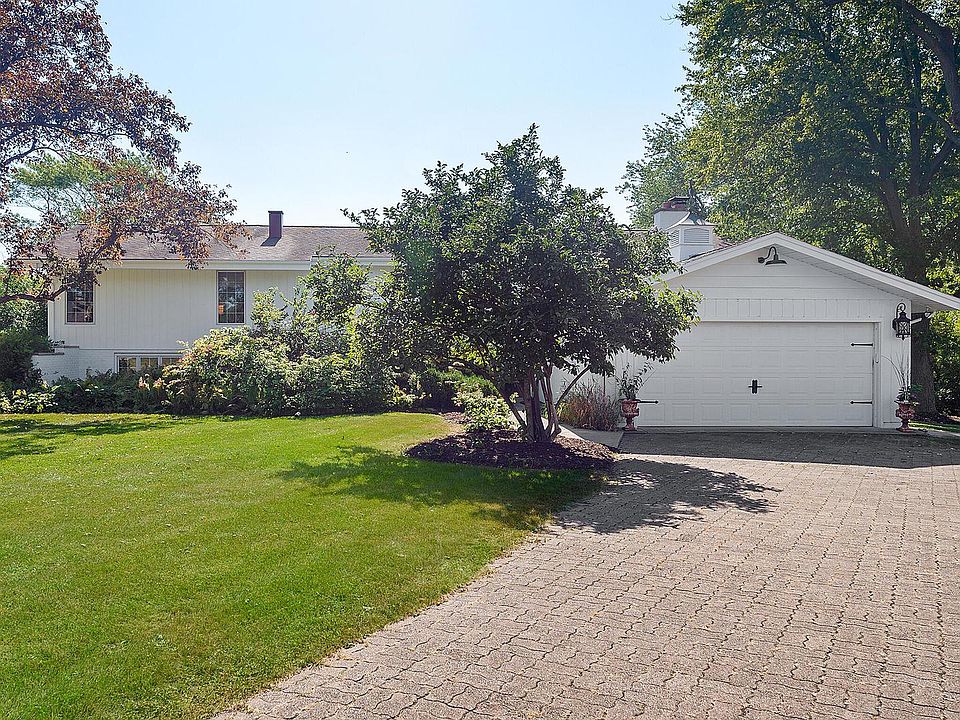 1st image of 28W427 Wynn Ave