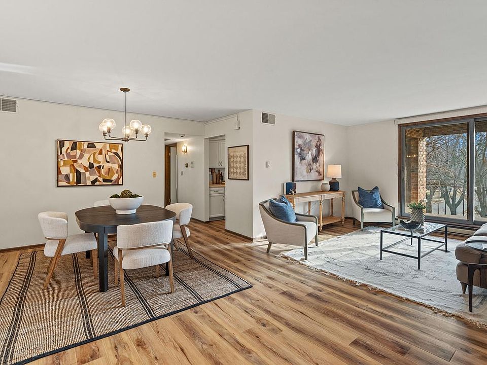 1st image of 1818 East Shorewood BOULEVARD #207