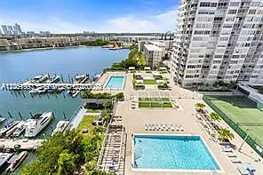 18061 Biscayne Blvd #1204 — Photo 27