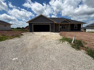 1657 Frontier Rd, Luxemburg, WI 54217