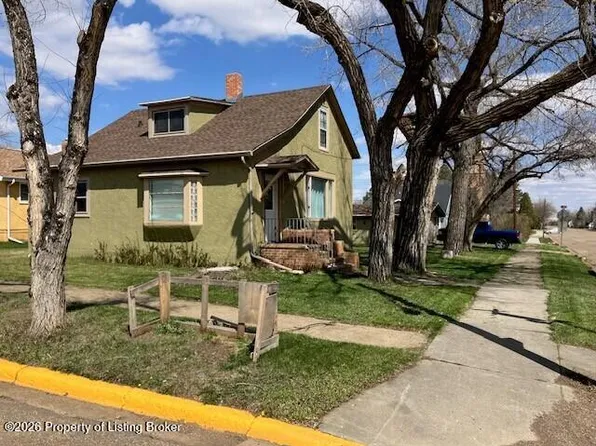 504 Church Ave, Hebron, ND 58638