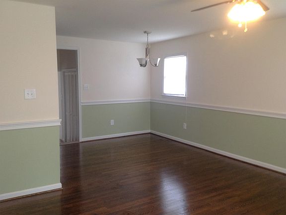 4th image of 203 Gawain Dr