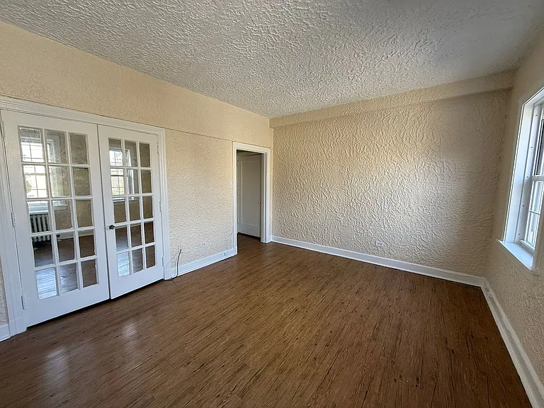 Bayard Manor Apartments — Photo 18