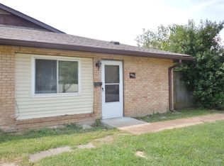 605 Camelot Dr, Collinsville, IL 62234