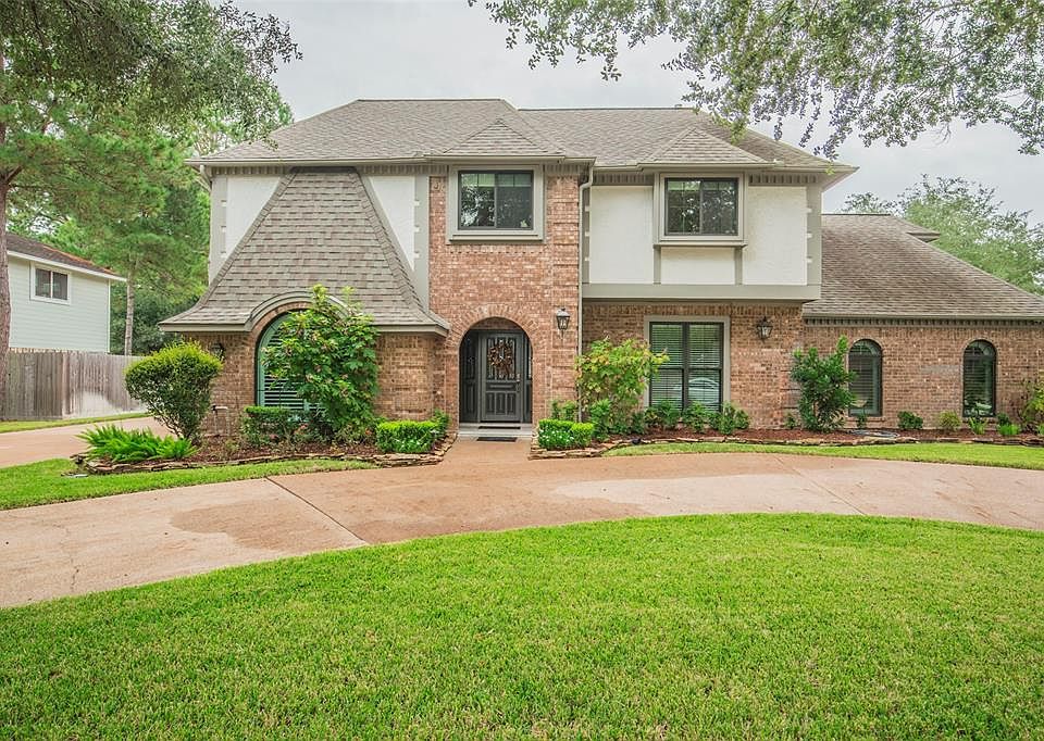 1st image of 2910 W Elm Cir