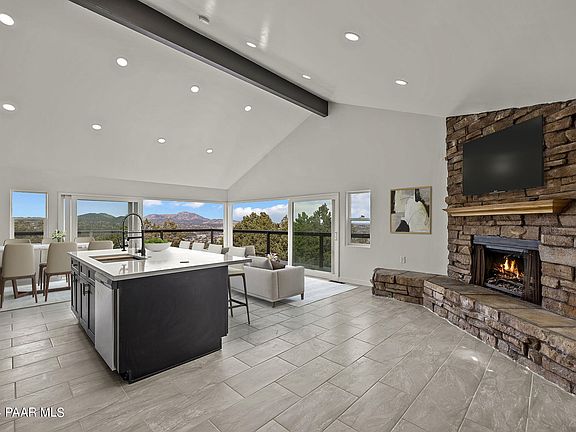 3rd image of 1294 S Scenic Heights Dr