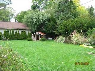 2nd image of 1415 Kuehnle Ave