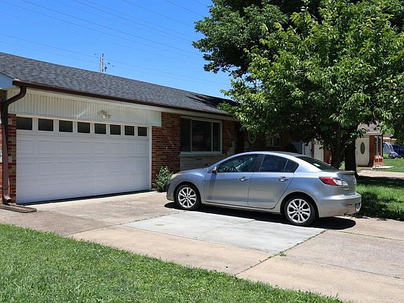 2nd image of 9415 Dorisann Ct