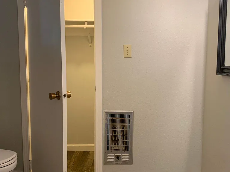 Bath & closet