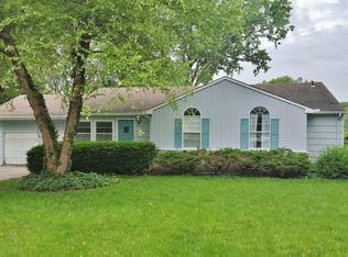 5802 W 77th Ter, Prairie Village, KS 66208
