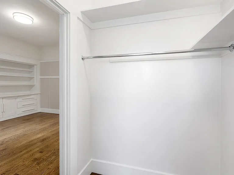 929 Pine Street — Photo 16