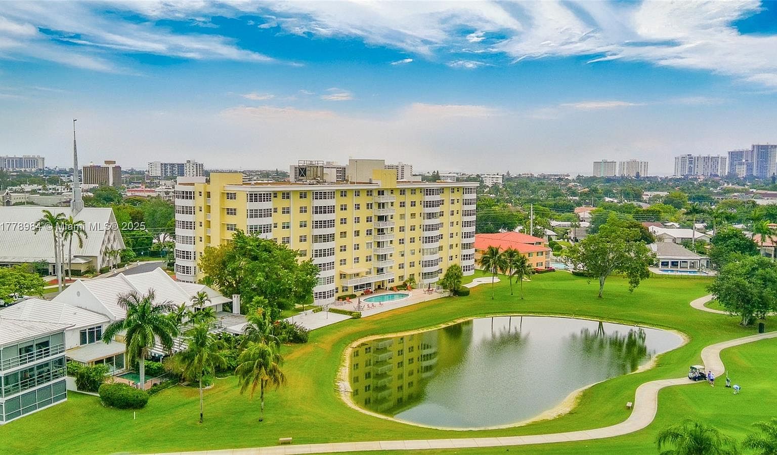 2500 NE 48th Ln APT 802