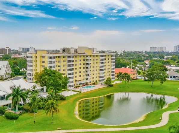 2500 NE 48th Ln APT 802, Fort Lauderdale, FL 33308