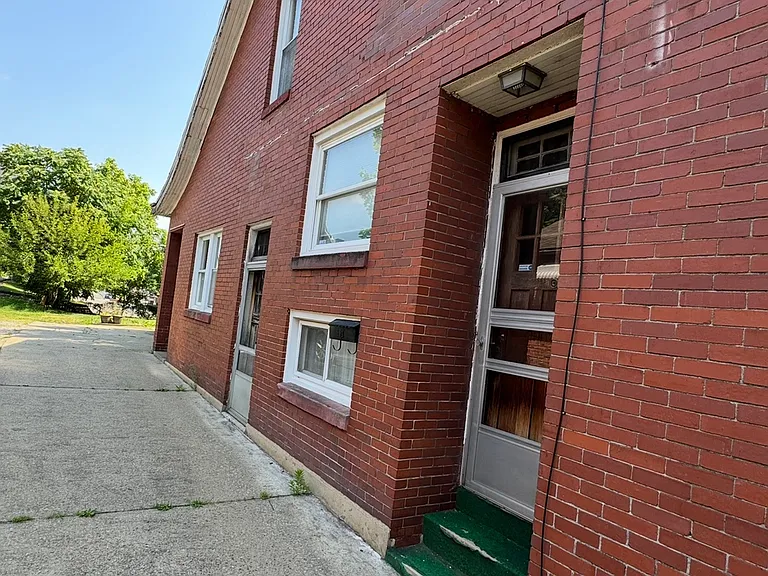 174 Washington Ave — Photo 15