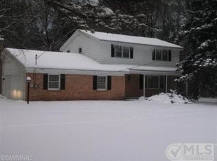 17480 Valley Dr, Big Rapids, MI