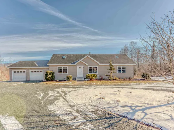 43 Red Brook Road, Jefferson, NH 03583