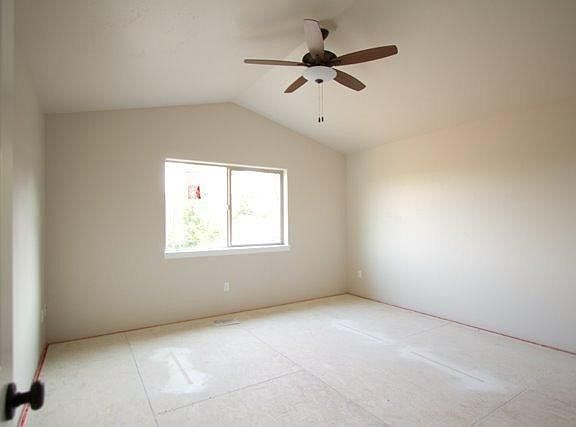 4th image of 2320 Robertson Crst