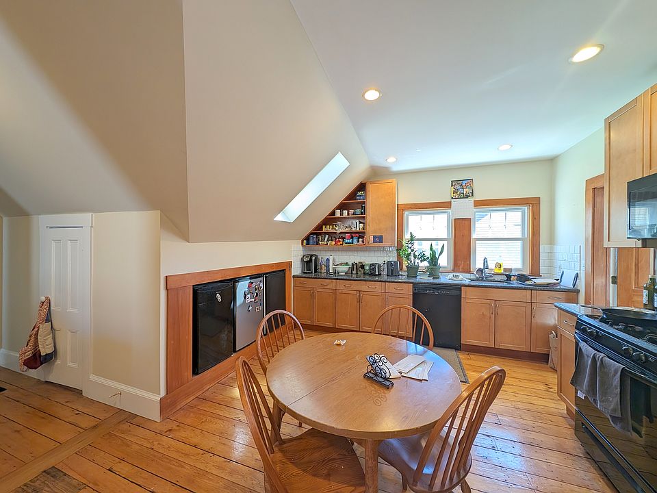 1st image of 38 Orchard St #2