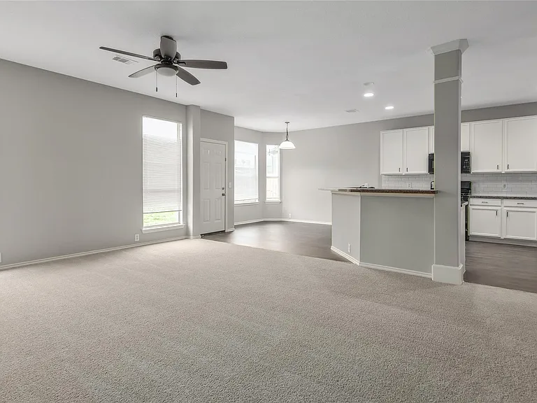 2907 Acacia Fair Ln — Photo 1