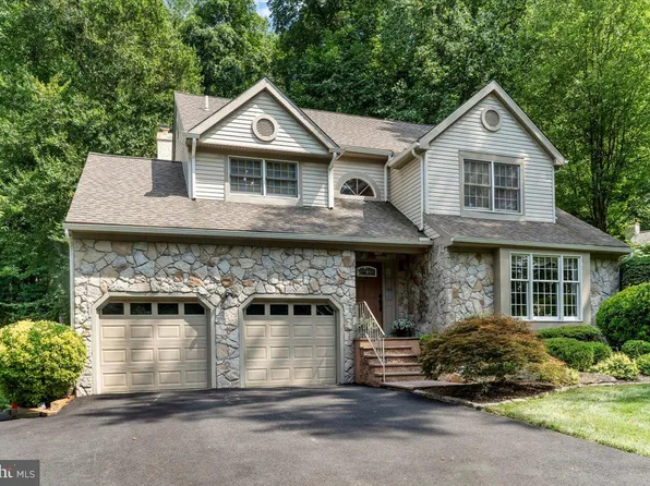 19 Canterbury Dr, Kennett Square, PA 19348