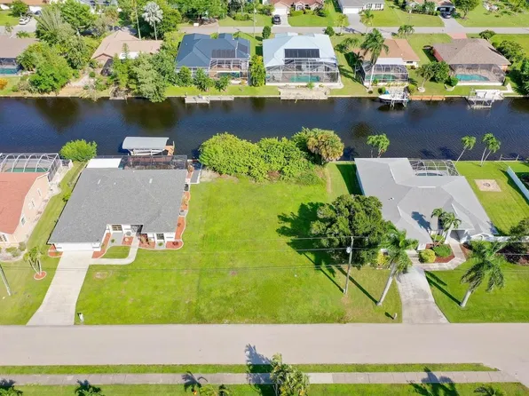 3323 SW 2nd Ave, Cape Coral, FL 33914