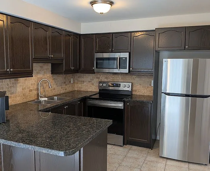 115 Elliottglen Dr — Photo 5