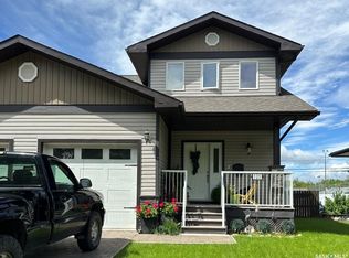 725 Centre St, Shaunavon, SK S0N2M0