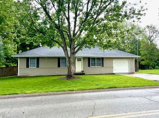 200 S Basswood Ave, Republic, MO 65738
