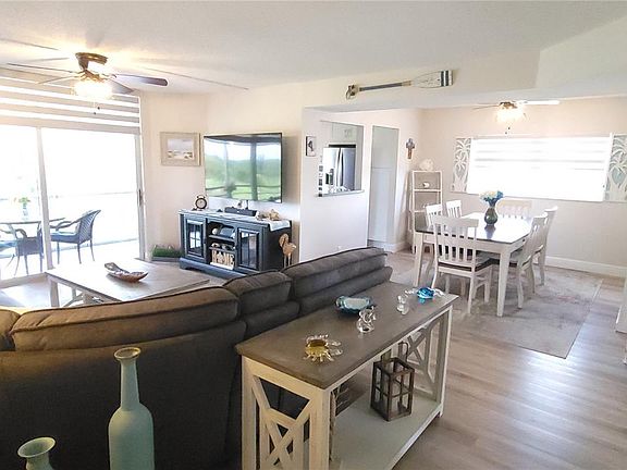3rd image of 3465 Via Poinciana APT 606