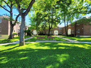 60-15 Marathon Pkwy #1, Little Neck, NY 11362