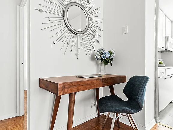 4th image of 300 E 54th St APT 20D