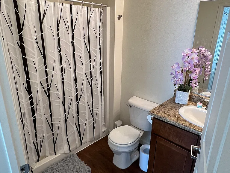 820 Bruins Ln #3 — Photo 6