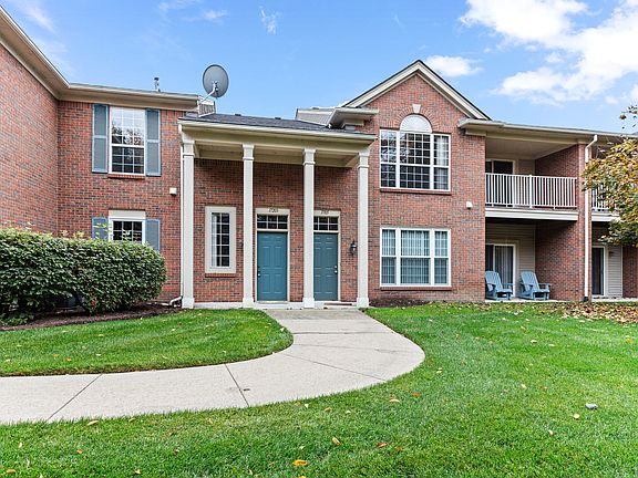 2nd image of 17203 Chesapeake Cir #203