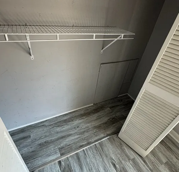 921 Brookside Dr — Photo 13