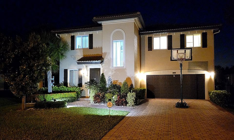 1st image of 5037 Manchia Dr