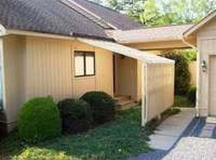 65 Lake Point Dr, Pinehurst, NC 28374