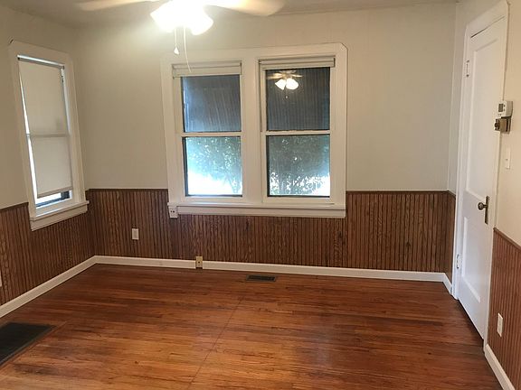 4th image of 3347 NW 34th St