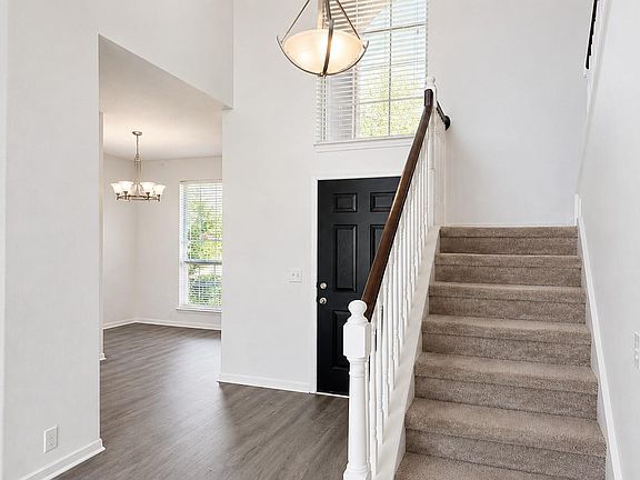 3rd image of 1806 Rockwall Ct