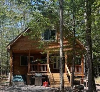 8 Juniper Circle, Raymond, ME, 04071