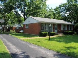 125 W Saint Anthony Ln, Florissant, MO 63031