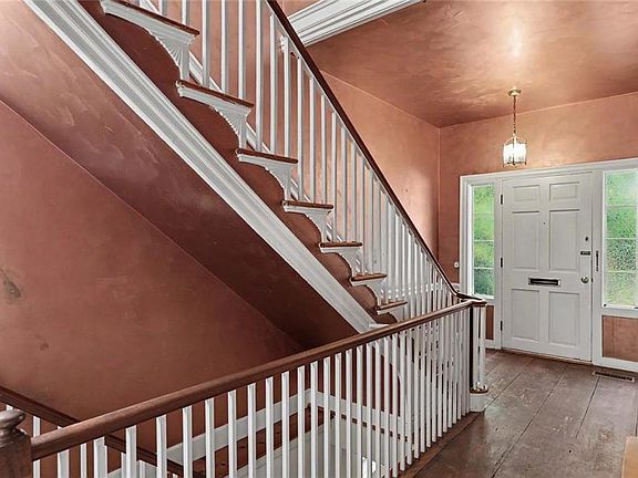 5th image of 65 Prospect St