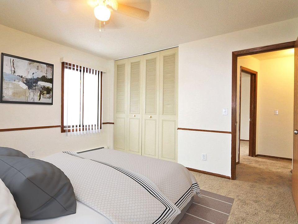 Apache Manor Apartments 3817 Macalaster Dr NE Saint Anthony MN Zillow