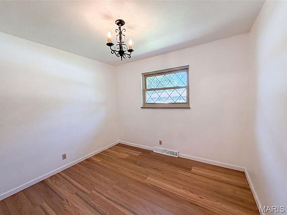 4th image of 209 Dana Dr