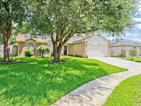 2nd image of 1215 Norman Cir
